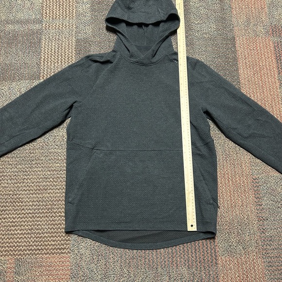 Lululemon At Ease Hoodie Heathered Black Textured Knit Long Sleeve Men's M Yoga - Picture 7 of 7